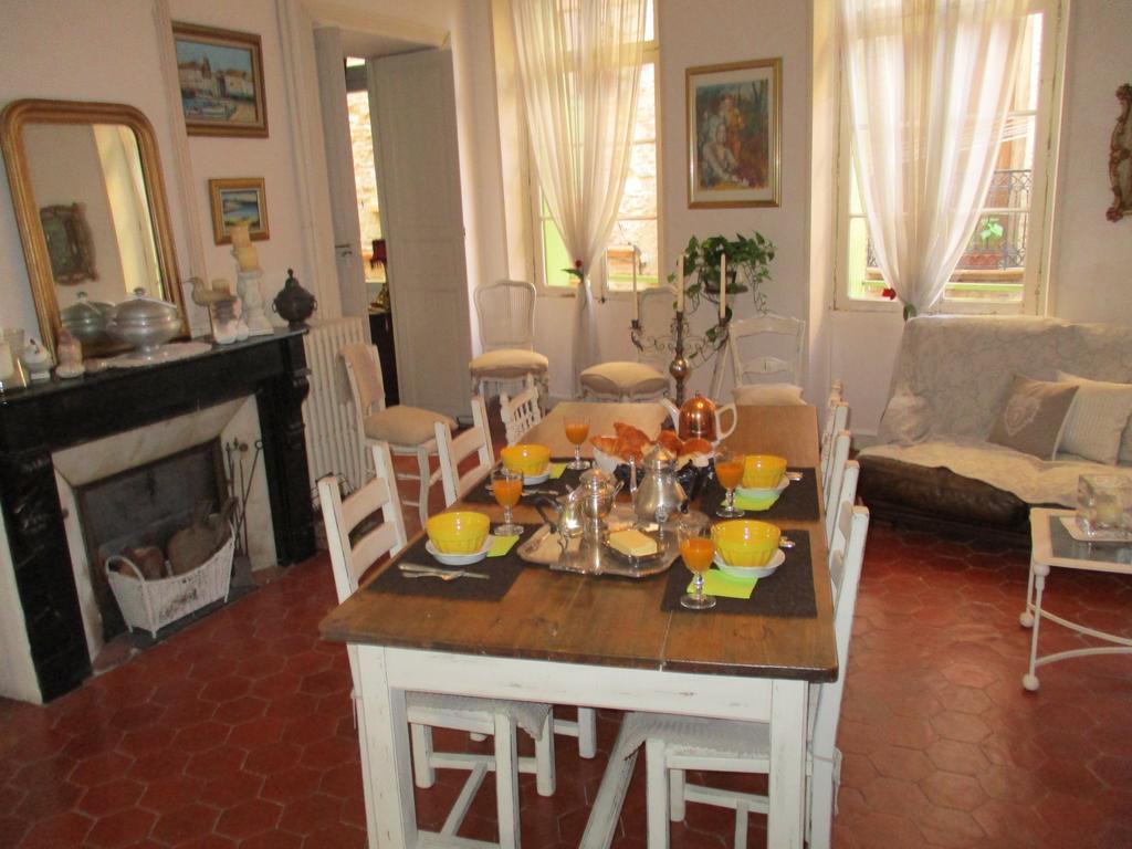 Le Presbytere Bed and Breakfast Rivesaltes Kamer foto